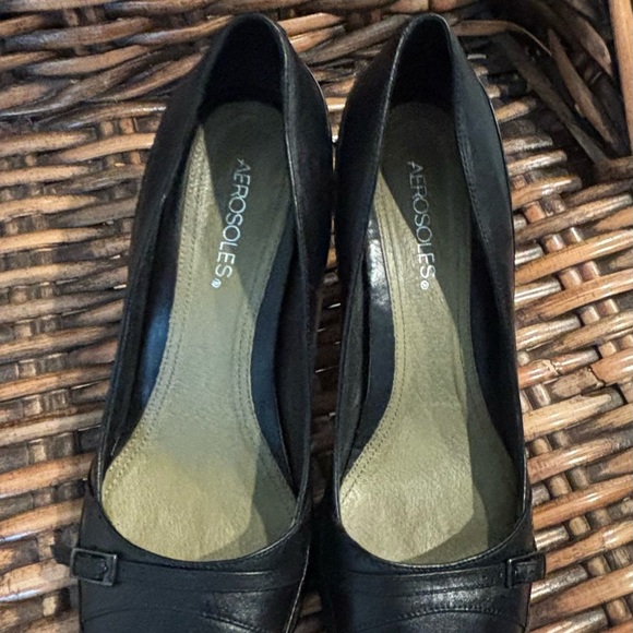 AEROSOLES Black Classic Heels with Medium Block Heel - Picture 8 of 11